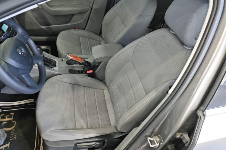Used Skoda Octavia 2013 1.6L Automatic Yijie Edition Left Front Seat