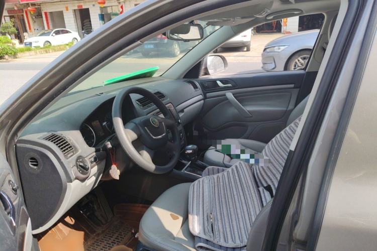 Used Skoda Octavia 2013 1.6L Automatic Yijun Edition Left Front Seat