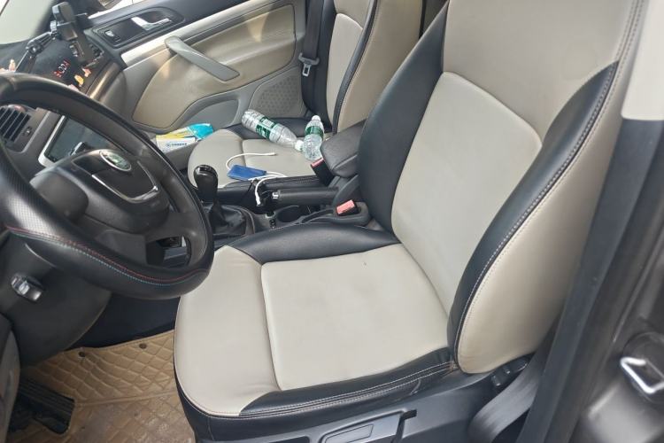 Used Skoda Octavia 2013 1.6L Manual Yijie Edition Left Front Seat