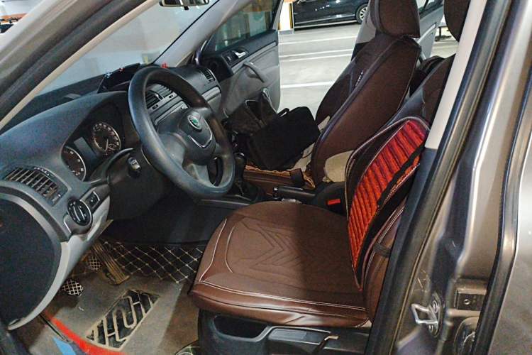 Used Skoda Octavia 2013 1.6L Manual Yijie Edition Left Front Seat