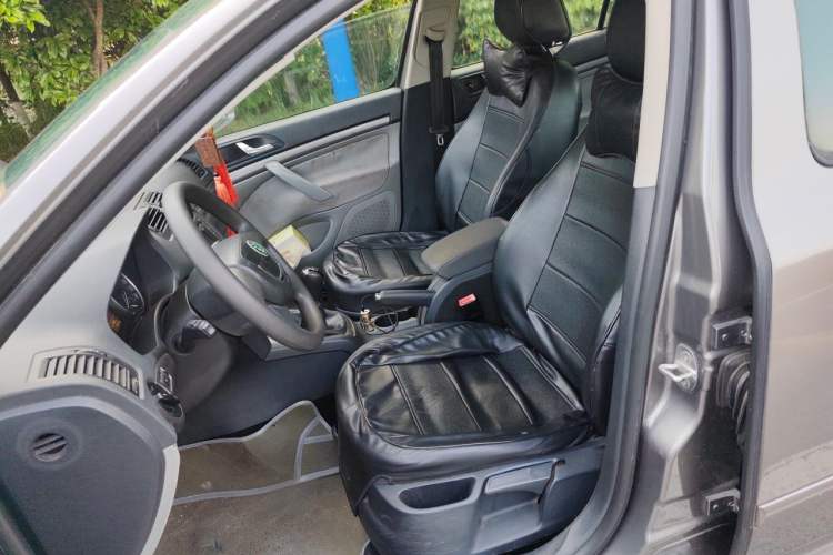 Used Skoda Octavia 2013 1.6L Manual Yijie Edition Left Front Seat