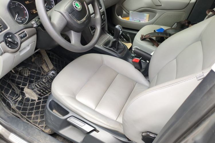 Used Skoda Octavia 2013 1.4TSI Manual Yijun Edition Left Front Seat