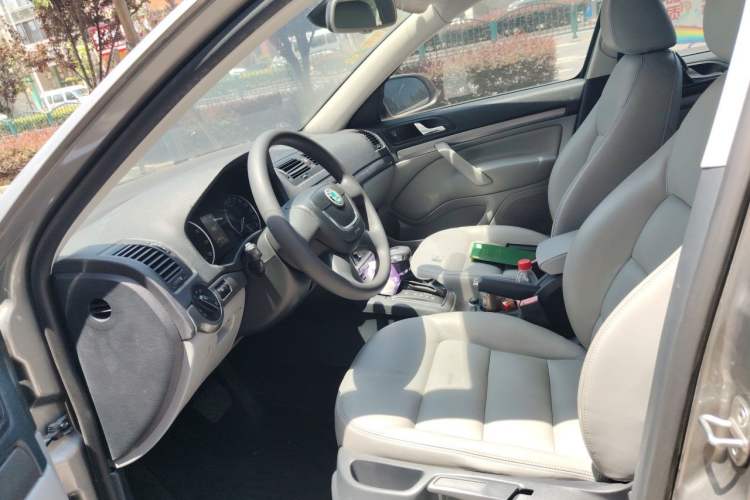Used Skoda Octavia 2013 1.6L Automatic Yijun Edition Left Front Seat