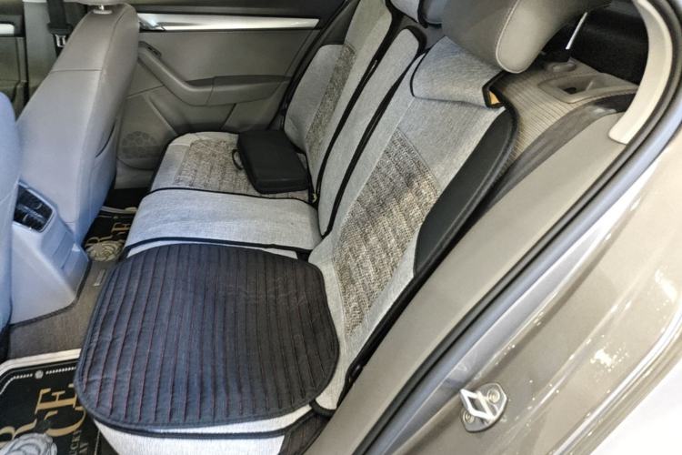 Used Skoda Octavia 2013 1.6L Automatic Yijie Edition Left Rear Seat