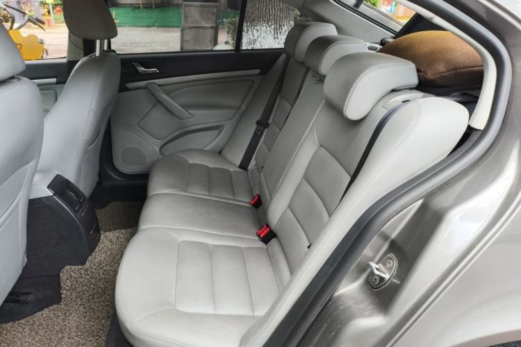 Used Skoda Octavia 2013 1.6L Automatic Yijun Edition Left Rear Seat