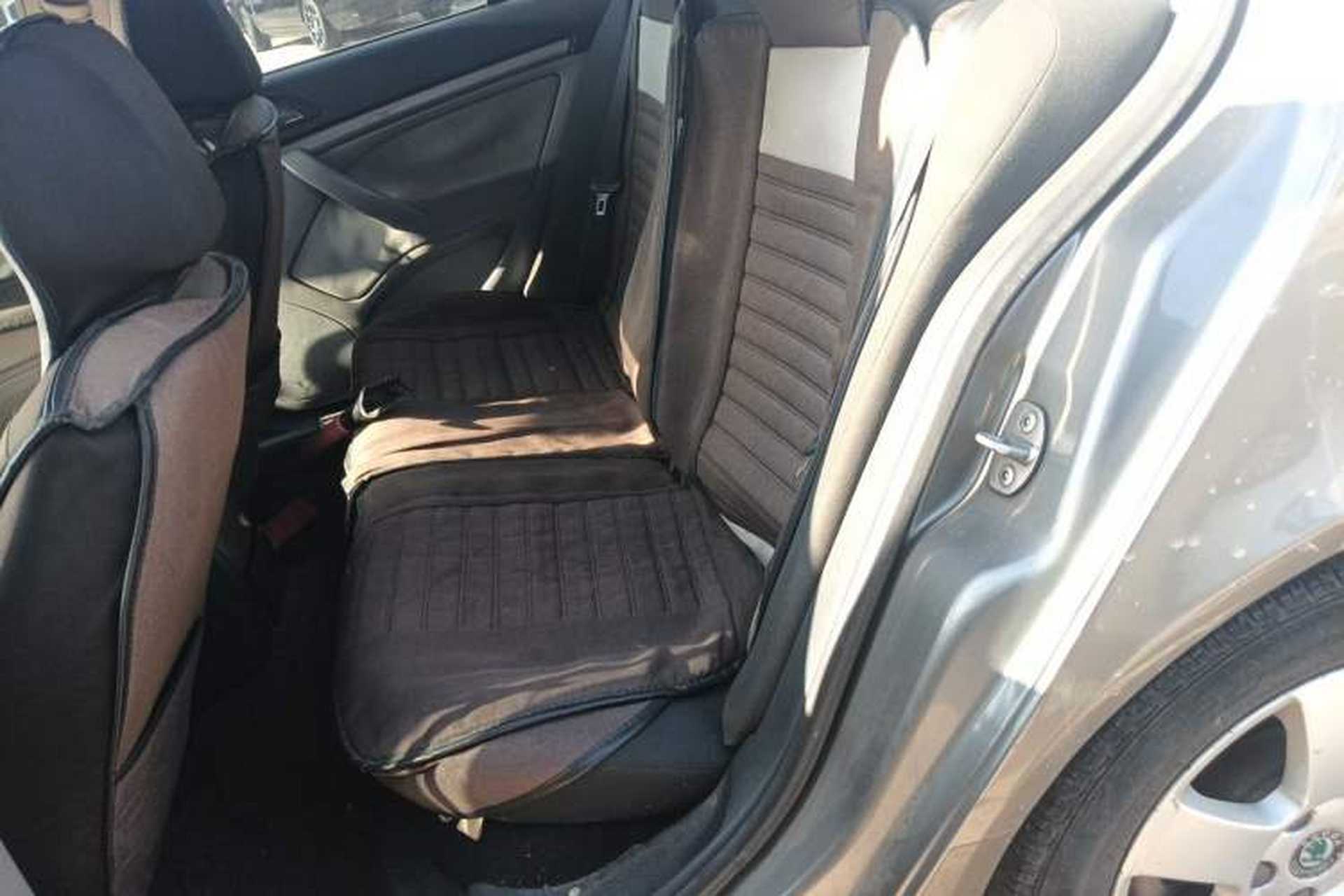 Used Skoda Octavia 2013 1.6L Manual Yijie Edition Left Rear Seat