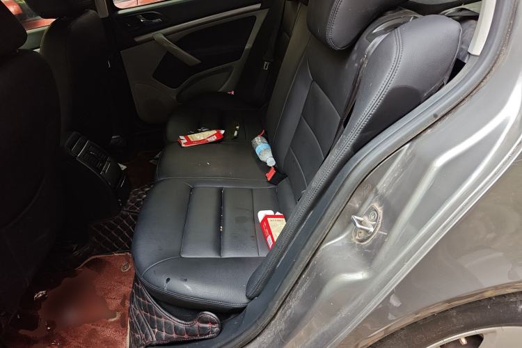 Used Skoda Octavia 2013 1.6L Automatic Yijie Edition Left Rear Seat