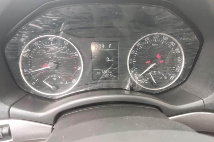 Used Skoda Octavia 2013 2.0L Automatic Yijie Edition Odometer Close Up