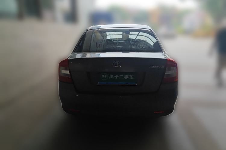 Used Skoda Octavia 2013 1.6L Automatic Yijie Edition Rear