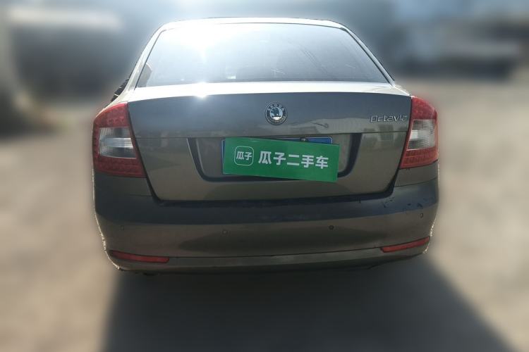 Used Skoda Octavia 2013 1.6L Manual Yijie Edition Rear