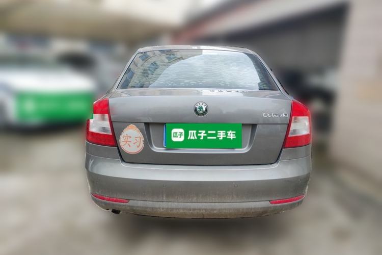 Used Skoda Octavia 2013 1.6L Automatic Yijie Edition Rear