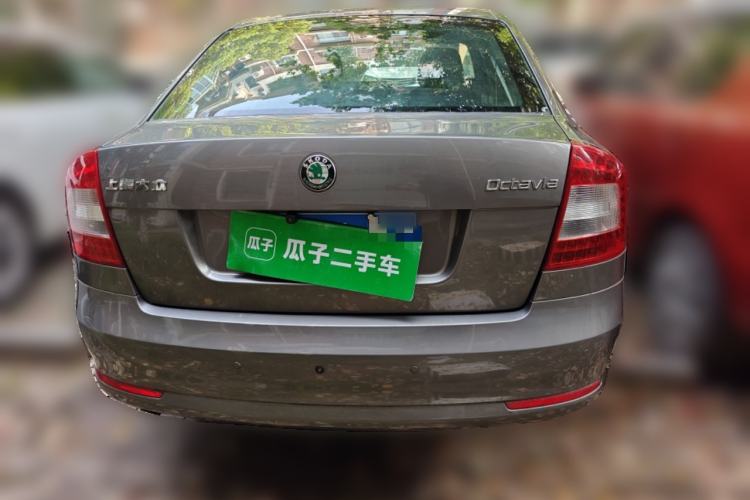 Used Skoda Octavia 2013 1.6L Automatic Yijie Edition Rear