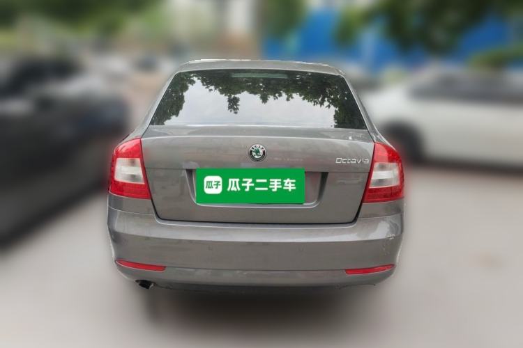 Used Skoda Octavia 2013 1.6L Manual Yijie Edition Rear
