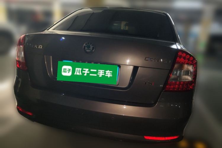 Used Skoda Octavia 2013 1.6L Automatic Yijie Edition Rear