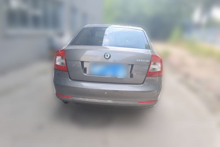 Used Skoda Octavia 2013 1.6L Manual Yijun Edition Rear