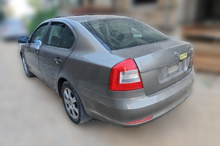Used Skoda Octavia 2013 1.6L Automatic Yijie Edition Rear Left 45 Deg