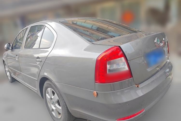 Used Skoda Octavia 2013 1.6L Manual Yijie Edition Rear Left 45 Deg