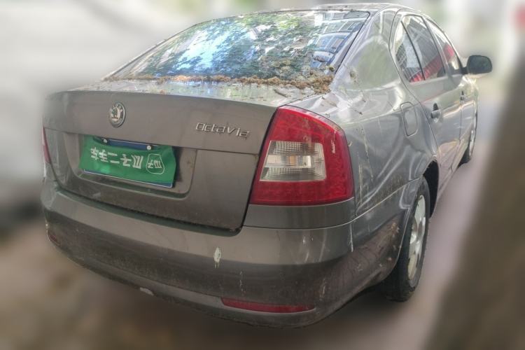 Used Skoda Octavia 2013 1.6L Automatic Yijie Edition Rear Right 45 Deg