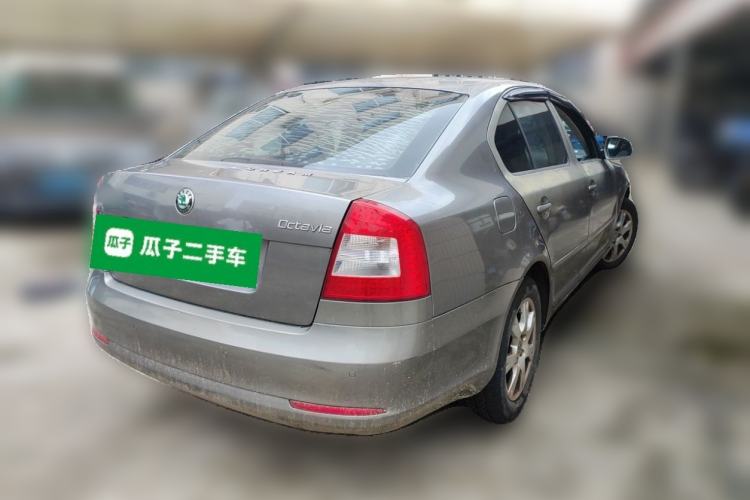 Used Skoda Octavia 2013 1.6L Automatic Yijie Edition Rear Right 45 Deg