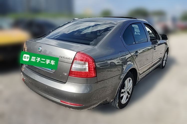 Used Skoda Octavia 2013 1.4TSI DSG Yijun Edition Rear Right 45 Deg
