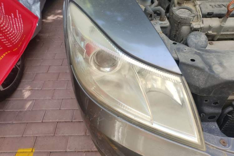 Used Skoda Octavia 2013 1.6L Automatic Yijie Edition Right Front Headlight