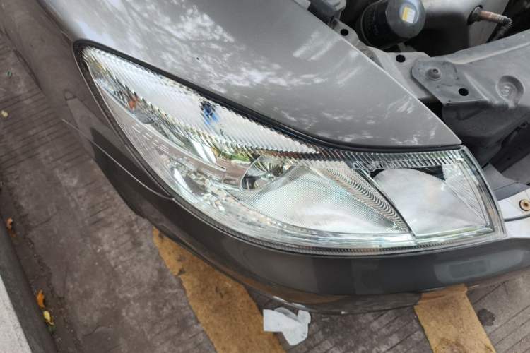 Used Skoda Octavia 2013 1.6L Automatic Yijun Edition Right Front Headlight