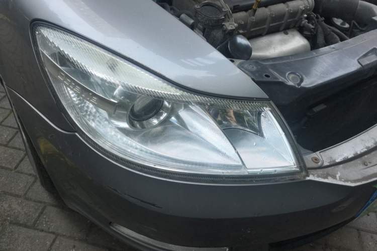 Used Skoda Octavia 2013 1.6L Automatic Yijun Edition Right Front Headlight