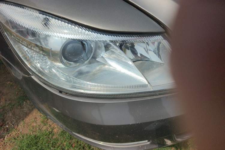Used Skoda Octavia 2013 1.6L Manual Eado Edition Right Front Headlight