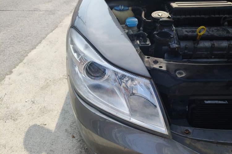 Used Skoda Octavia 2013 1.6L Automatic Yijun Edition Right Front Headlight