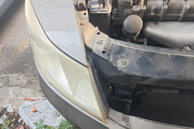 Used Skoda Octavia 2013 1.6L Manual Yijie Edition Right Front Headlight