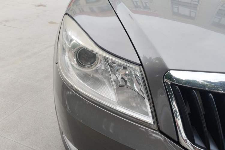 Used Skoda Octavia 2013 1.6L Manual Yijie Edition Right Front Headlight