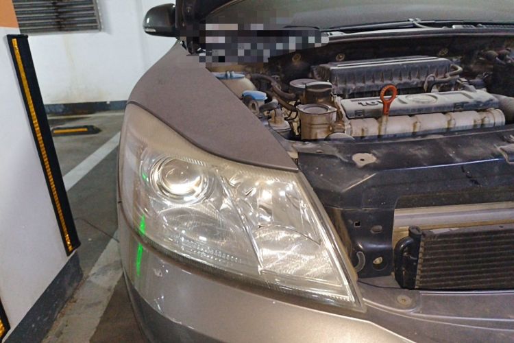 Used Skoda Octavia 2013 1.6L Manual Yijie Edition Right Front Headlight