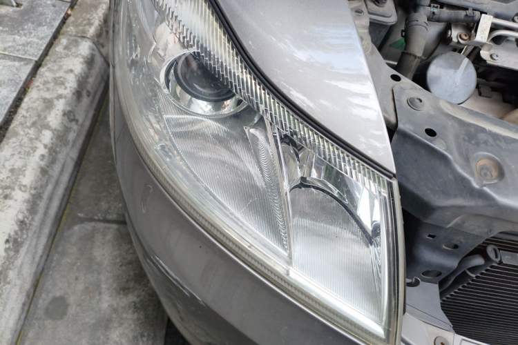 Used Skoda Octavia 2013 1.4TSI Manual Yijun Edition Right Front Headlight