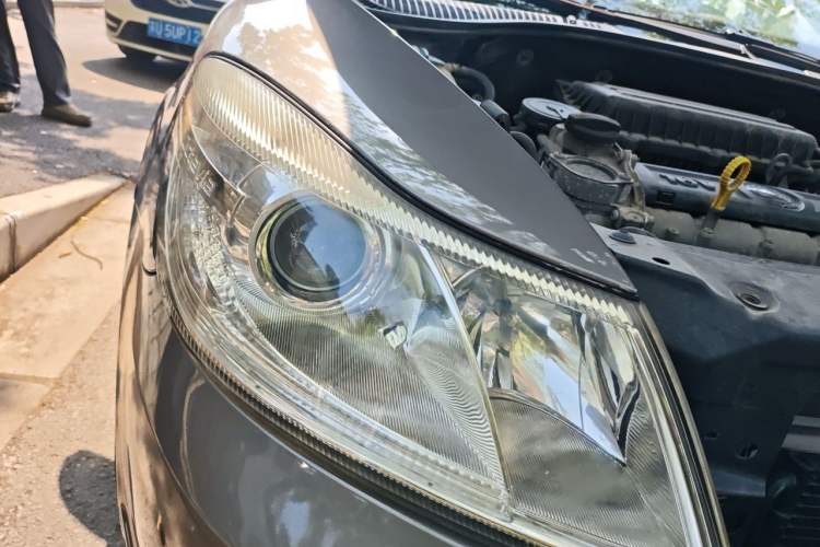 Used Skoda Octavia 2013 1.6L Automatic Yijie Edition Right Front Headlight