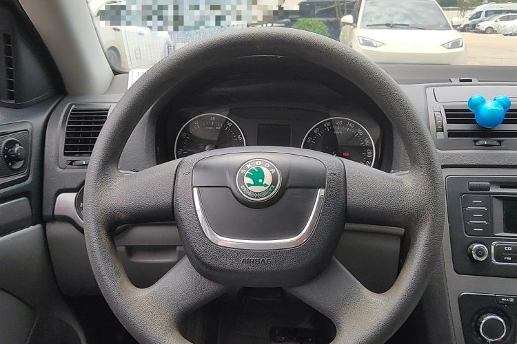 Used Skoda Octavia 2013 1.6L Automatic Yijun Edition Steering Wheel