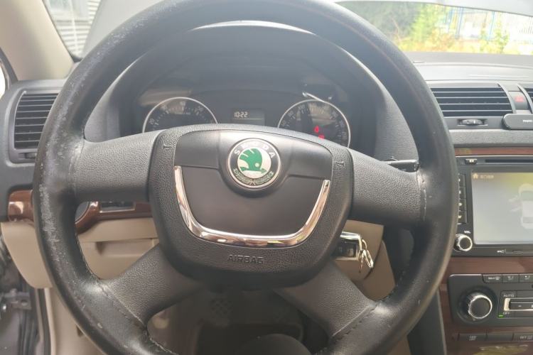 Used Skoda Octavia 2013 1.6L Manual Yijun Edition Steering Wheel