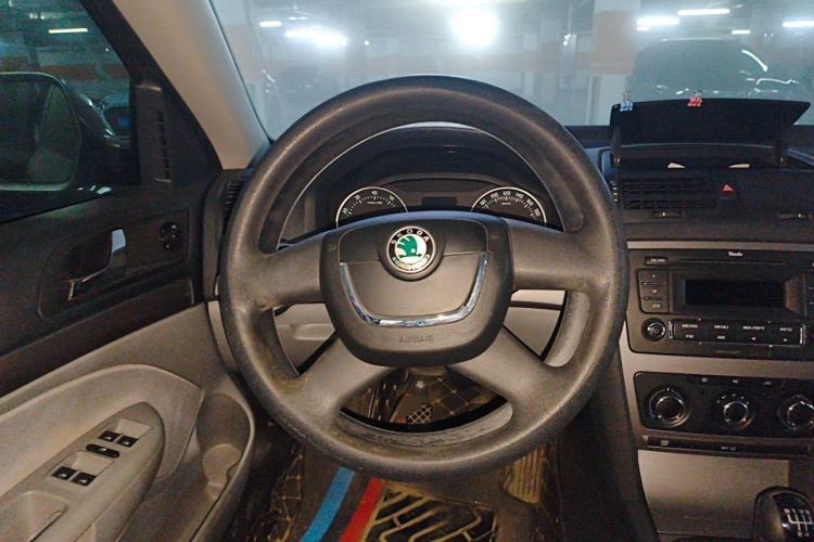 Used Skoda Octavia 2013 1.6L Manual Yijie Edition Steering Wheel