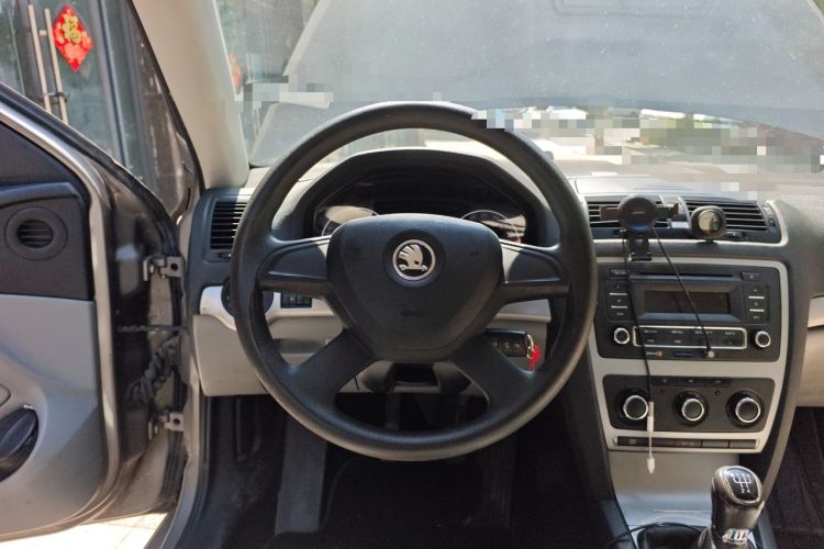 Used Skoda Octavia 2013 1.6L Manual Yijie Edition Steering Wheel