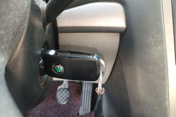 Used Skoda Octavia 2013 1.6L Manual Yijie Edition Vehicle Key