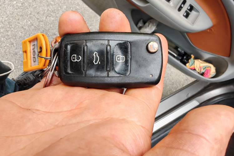 Used Skoda Octavia 2013 1.6L Manual Yijie Edition Vehicle Key