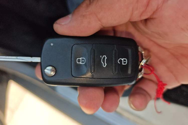 Used Skoda Octavia 2013 1.6L Manual Yijie Edition Vehicle Key