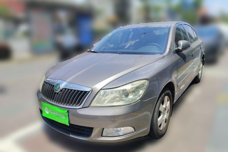 Used Skoda Octavia 2013 1.6L Automatic Yijun Edition Guazi used car, China used car export, Used car for sale, Used cars, Cheapest cars for sale