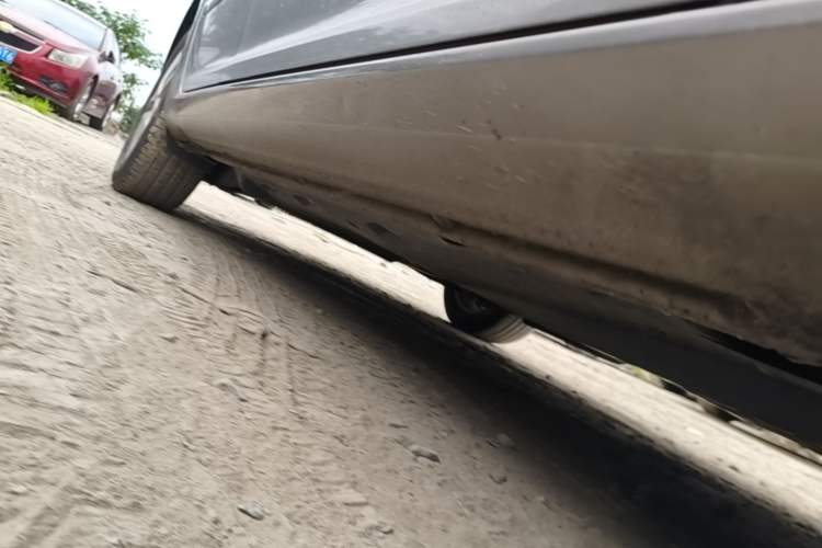 Used Skoda Octavia 2013 1.6L Automatic Yijun Edition Chassis Front Right