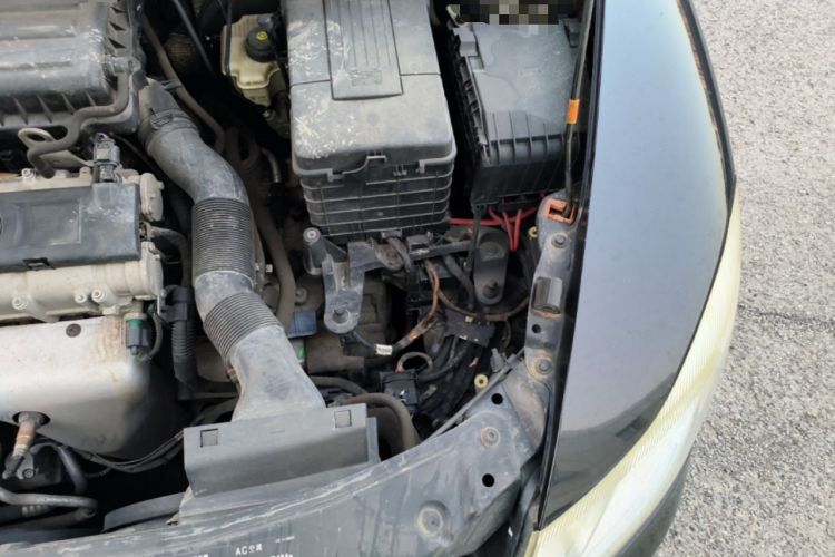 Used Skoda Octavia 2013 1.6L Automatic Elegance Edition Engine Bay Left