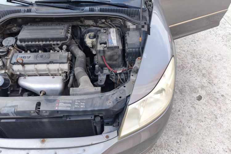 Used Skoda Octavia 2013 1.6L Manual Yijun Edition Engine Bay Left