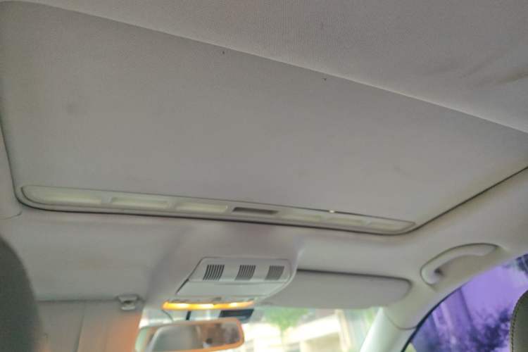 Used Skoda Octavia 2013 1.6L Manual Yijun Edition Headliner