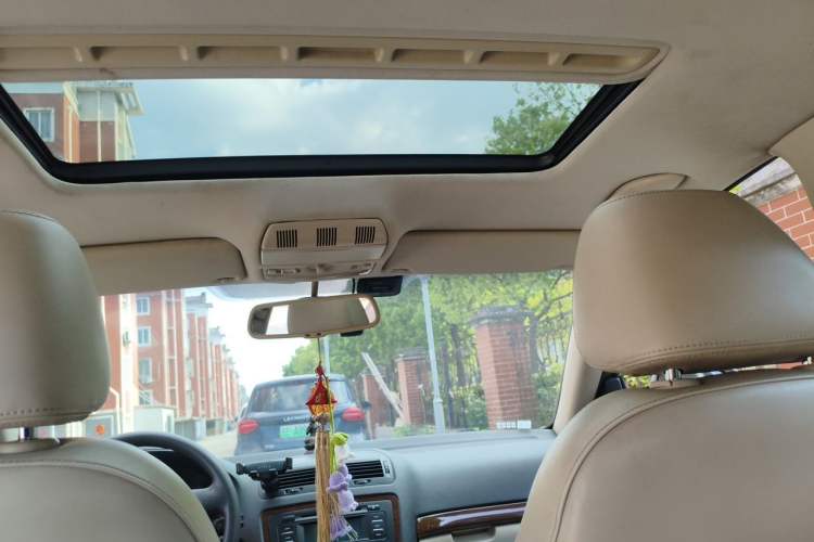 Used Skoda Octavia 2013 1.6L Manual Yijun Edition Headliner