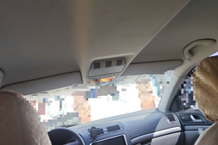 Used Skoda Octavia 2013 1.6L Manual Yijie Edition Headliner
