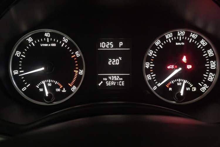 Used Skoda Octavia 2013 1.6L Automatic Yijun Edition Instrument Cluster