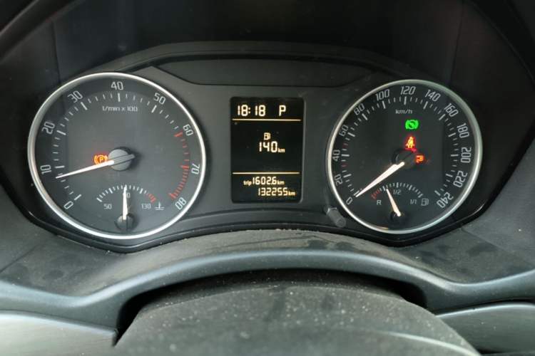 Used Skoda Octavia 2013 1.6L Automatic Elegance Edition Instrument Cluster